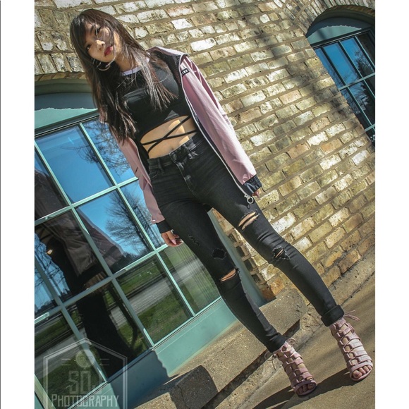 Meet your Posher, Cindy - Picture 8 of 8